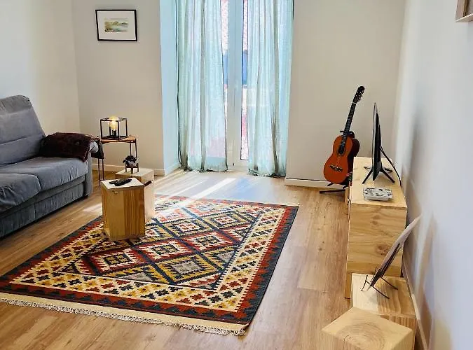 דירה Lovely 2-bedroom Unit In Historic פונשל