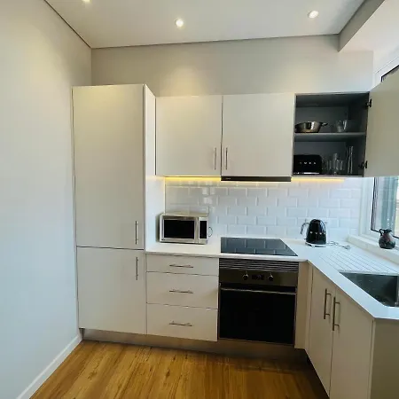 Lovely 2-bedroom Unit In Historic *