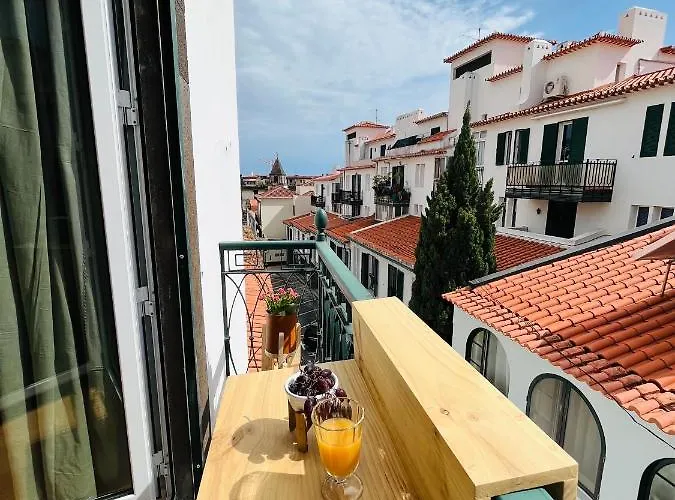 Lovely 2-bedroom Unit In Historic Funchal (Madeira)