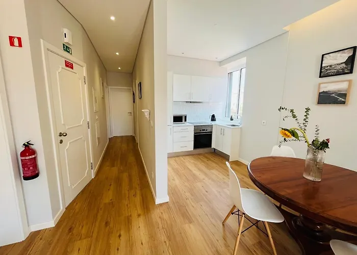 Apartment Lovely 2-bedroom Unit In Historic Funchal (Madeira)